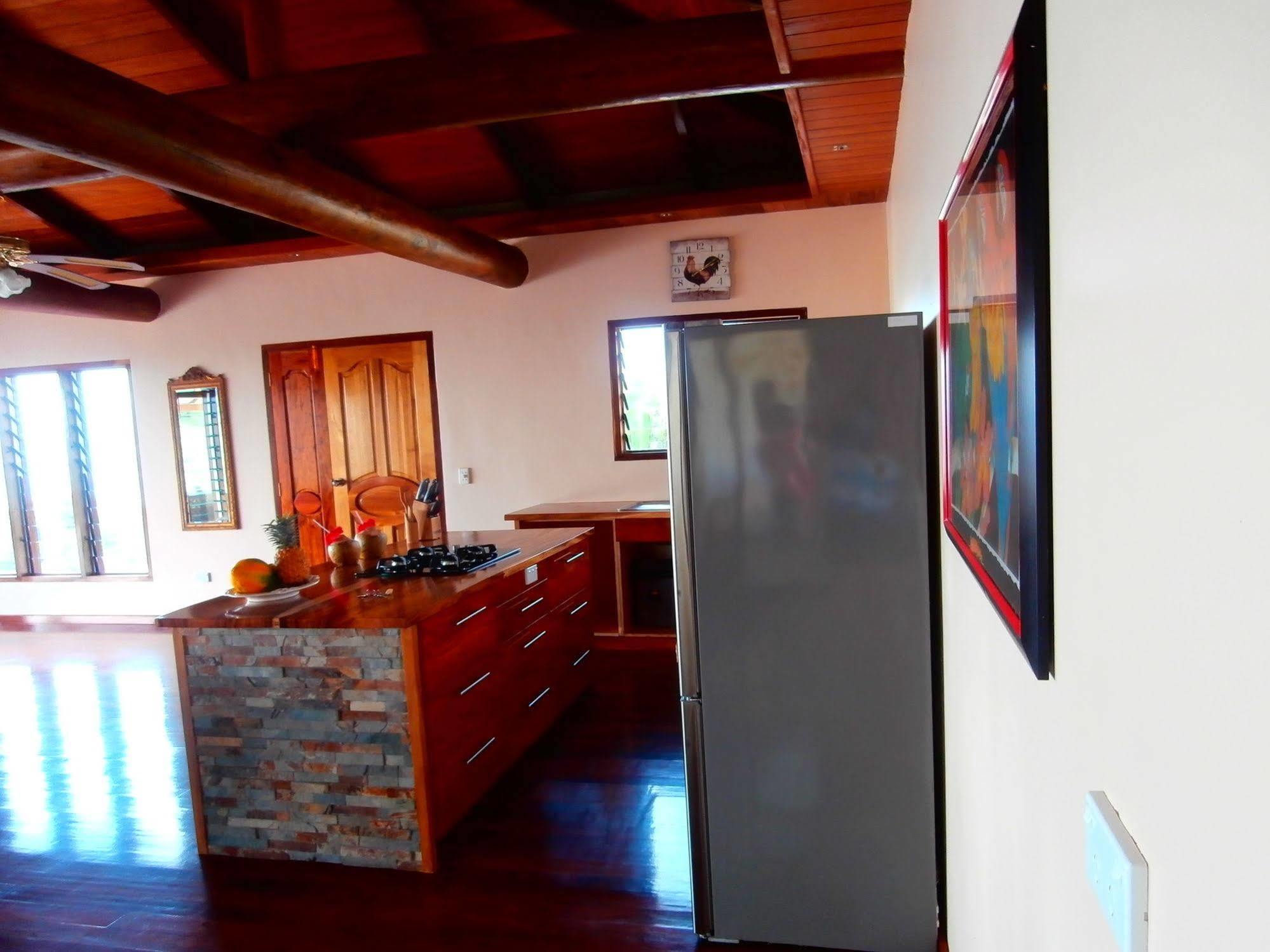 Korovesi Sunshine Villas Savusavu Esterno foto