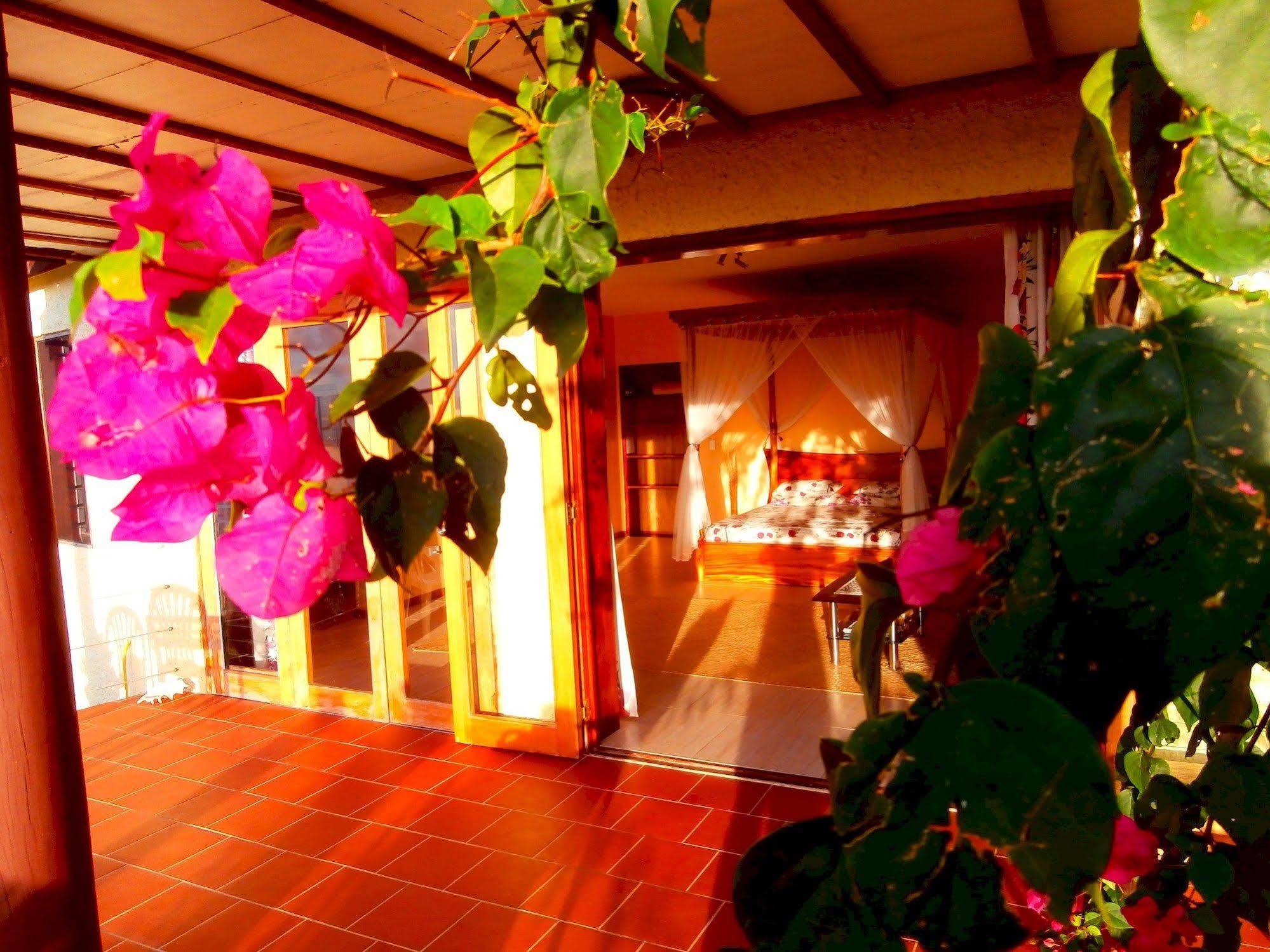 Korovesi Sunshine Villas Savusavu Esterno foto
