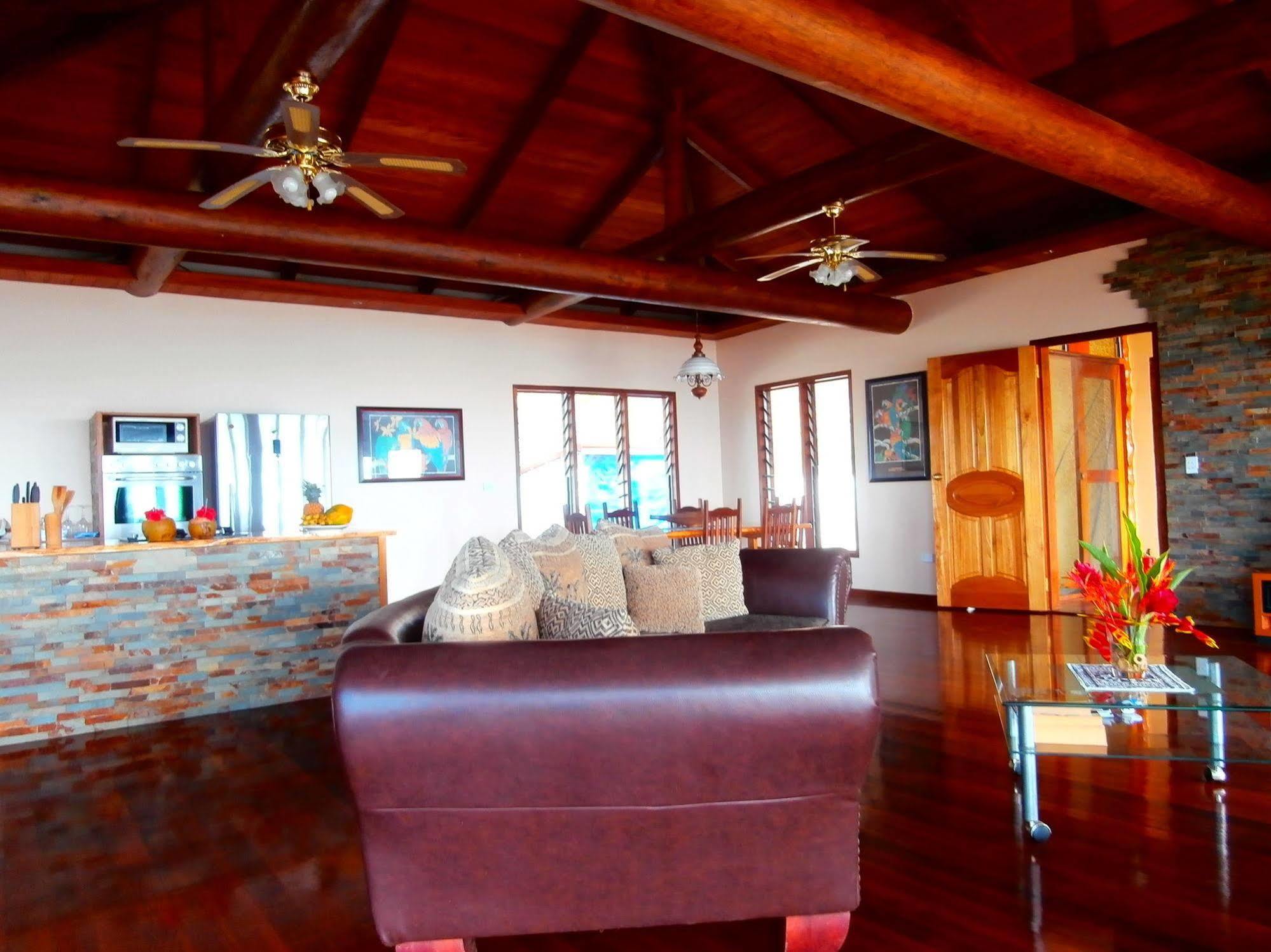 Korovesi Sunshine Villas Savusavu Esterno foto